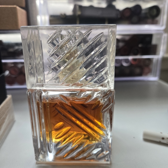 Lattafa Khamrah - Picture 3 of 4